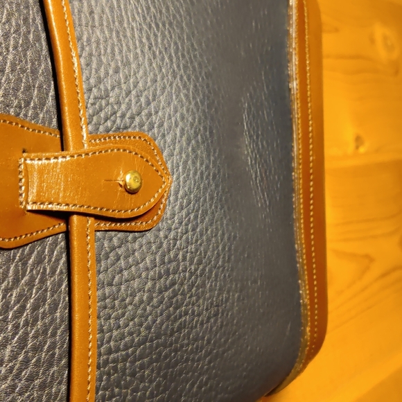 Dooney & Bourke All Weather Leather Vintage Carrier Bag - B702 - Picture 8 of 16